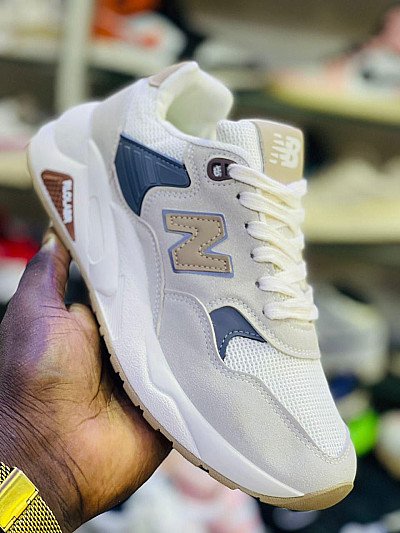 Chaussures Hommes (37-41)