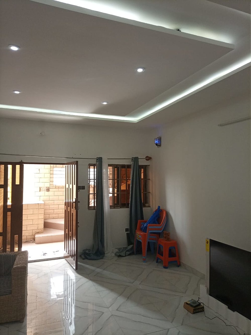 A louer 2chambres salon