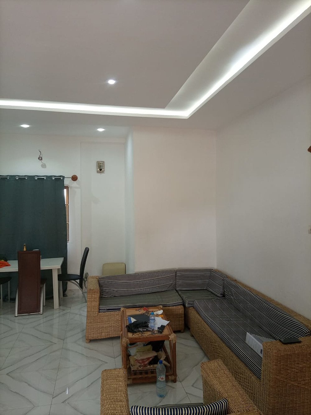 A louer 2chambres salon